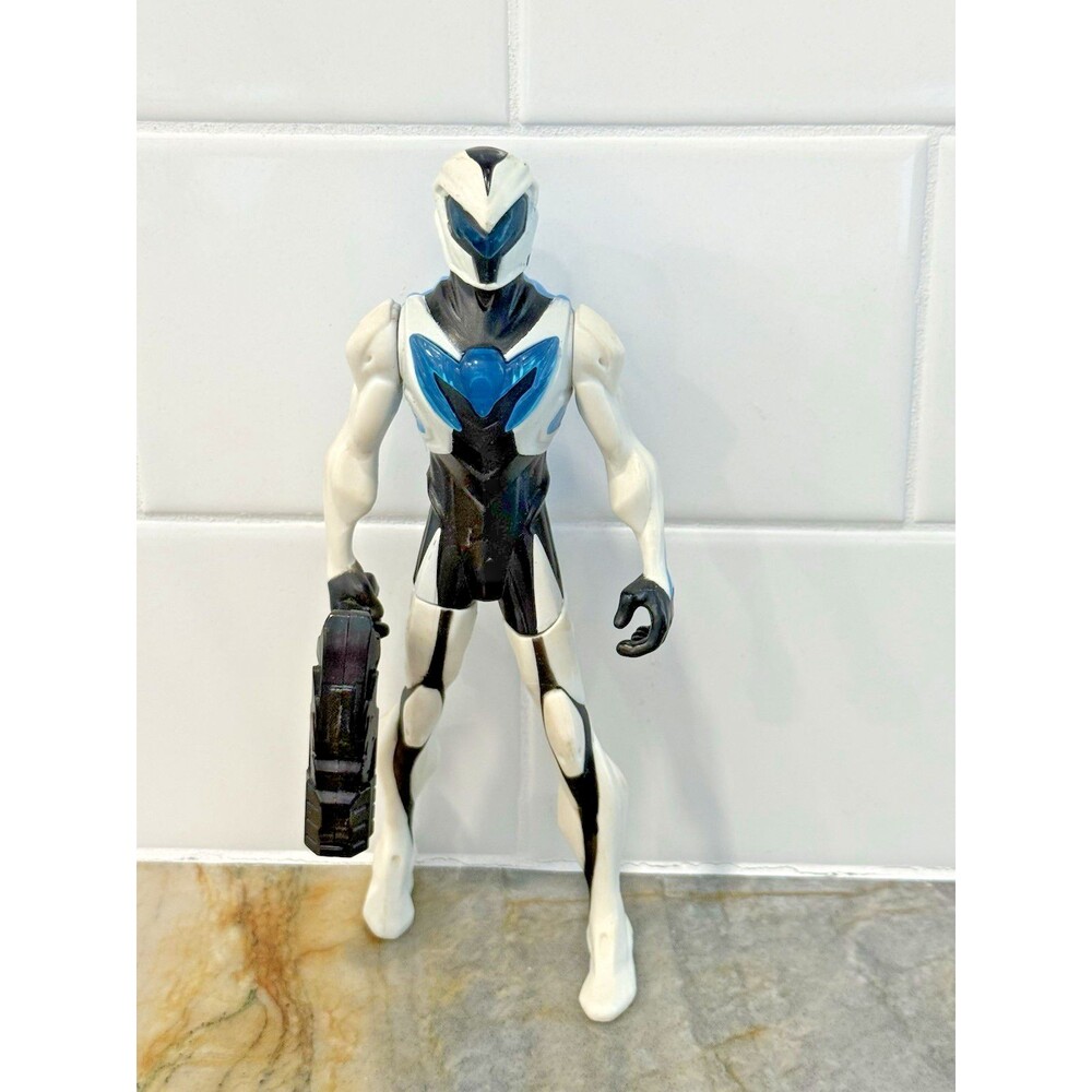 Max Steel Ultra Blast Figure 6 inches Mattel 2012 Turbo Base Mode Blaster